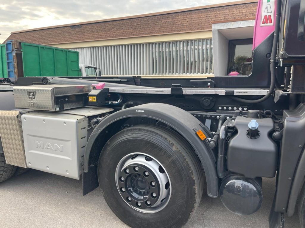 MAN TGS 41.480 SCARRABILE - Camion ampliroll: photos 5 MAN TGS 41.480 SCARRABILE - Camion ampliroll: photos 5
