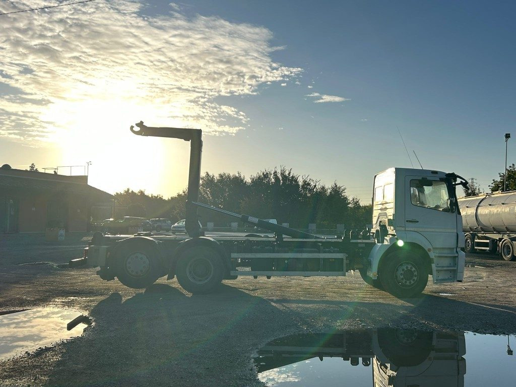 Camion ampliroll MERCEDES-BENZ MERCEDES 2533 SCARRABILE: photos 9