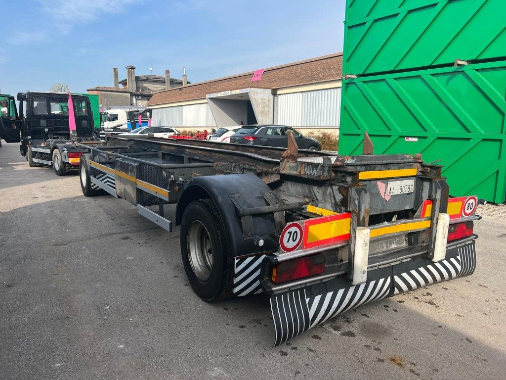 ZORZI RIMORCHIO ZORZI 20R075 SCARRABILE PNEUMATICO - Remorque ampliroll/ Multibenne: photos 1 ZORZI RIMORCHIO ZORZI 20R075 SCARRABILE PNEUMATICO - Remorque ampliroll/ Multibenne: photos 1