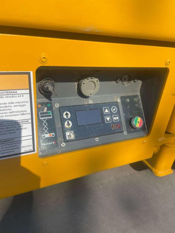 Haulotte OPTIMUM 8AC - Nacelle ciseaux: photos 4 Haulotte OPTIMUM 8AC - Nacelle ciseaux: photos 4