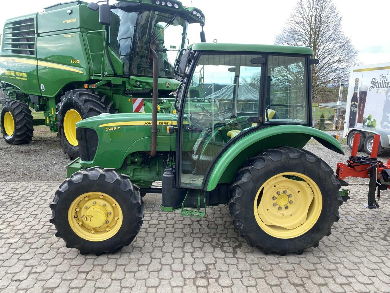 John Deere 5055E - Tracteur agricole: photos 4 John Deere 5055E - Tracteur agricole: photos 4