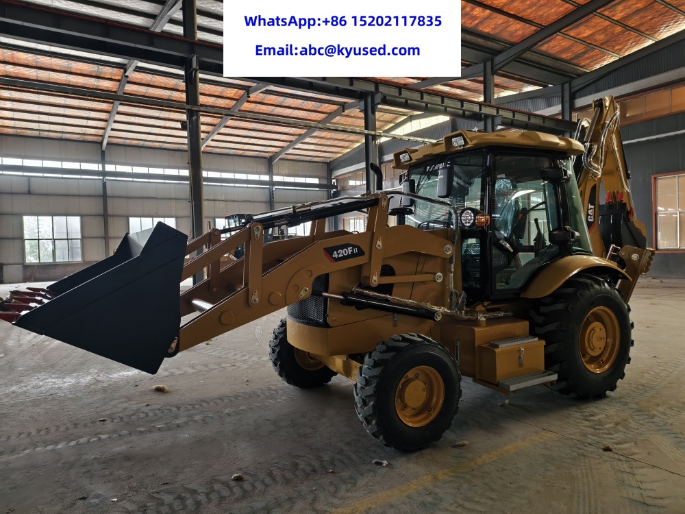 CATERPILLAR 420F2 - Tractopelle: photos 2 CATERPILLAR 420F2 - Tractopelle: photos 2