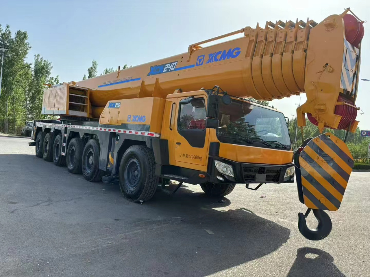 XCMG QAY240 XCT240 XCA240 QY240K 240 ton 250 ton 300 ton 260 ton 200 ton 220 ton crane - Grue tout-terrain: photos 1 XCMG QAY240 XCT240 XCA240 QY240K 240 ton 250 ton 300 ton 260 ton 200 ton 220 ton crane - Grue tout-terrain: photos 1