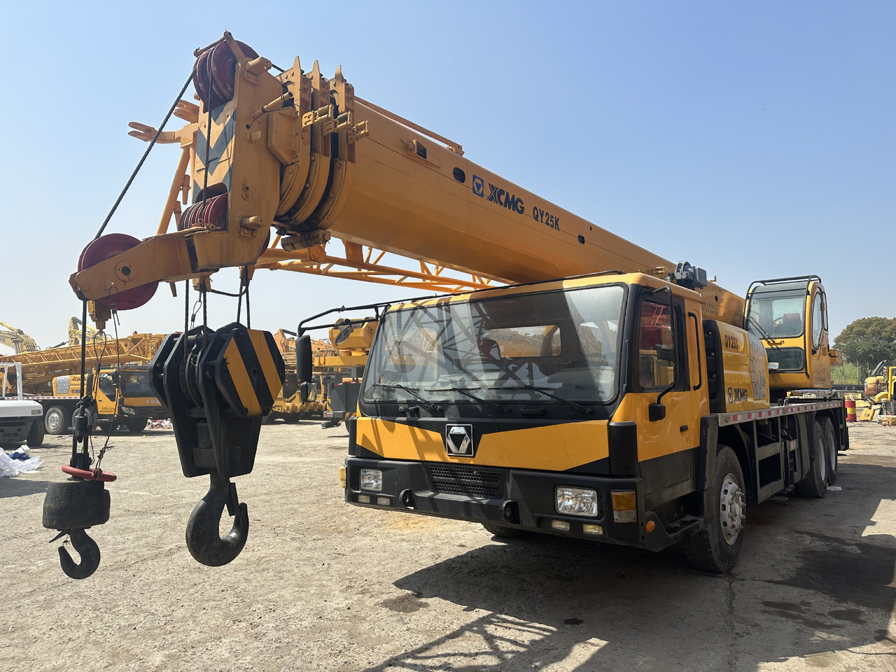 XCMG QY25K 25 ton truck crane - Grue mobile: photos 1 XCMG QY25K 25 ton truck crane - Grue mobile: photos 1