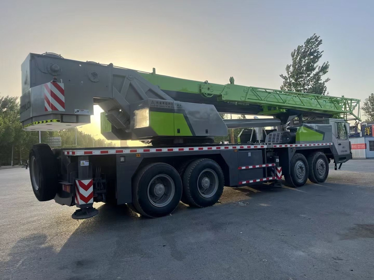 ZOOMLION ZTC700V 70 ton truck crane - Grue mobile: photos 3 ZOOMLION ZTC700V 70 ton truck crane - Grue mobile: photos 3
