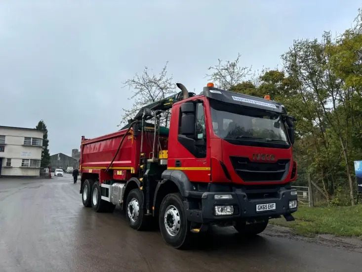 Iveco Trakker - Camion benne: photos 3 Iveco Trakker - Camion benne: photos 3
