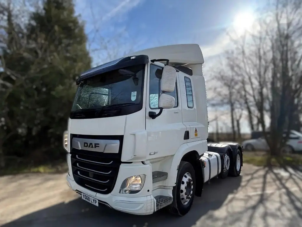 DAF CF (LYP) - Tracteur routier: photos 1 DAF CF (LYP) - Tracteur routier: photos 1