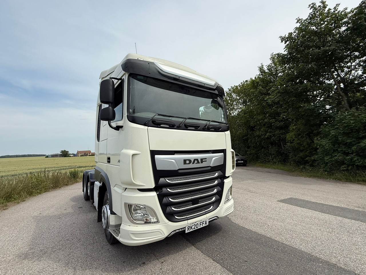 DAF XF 105 480 RHD - Tracteur routier: photos 3 DAF XF 105 480 RHD - Tracteur routier: photos 3