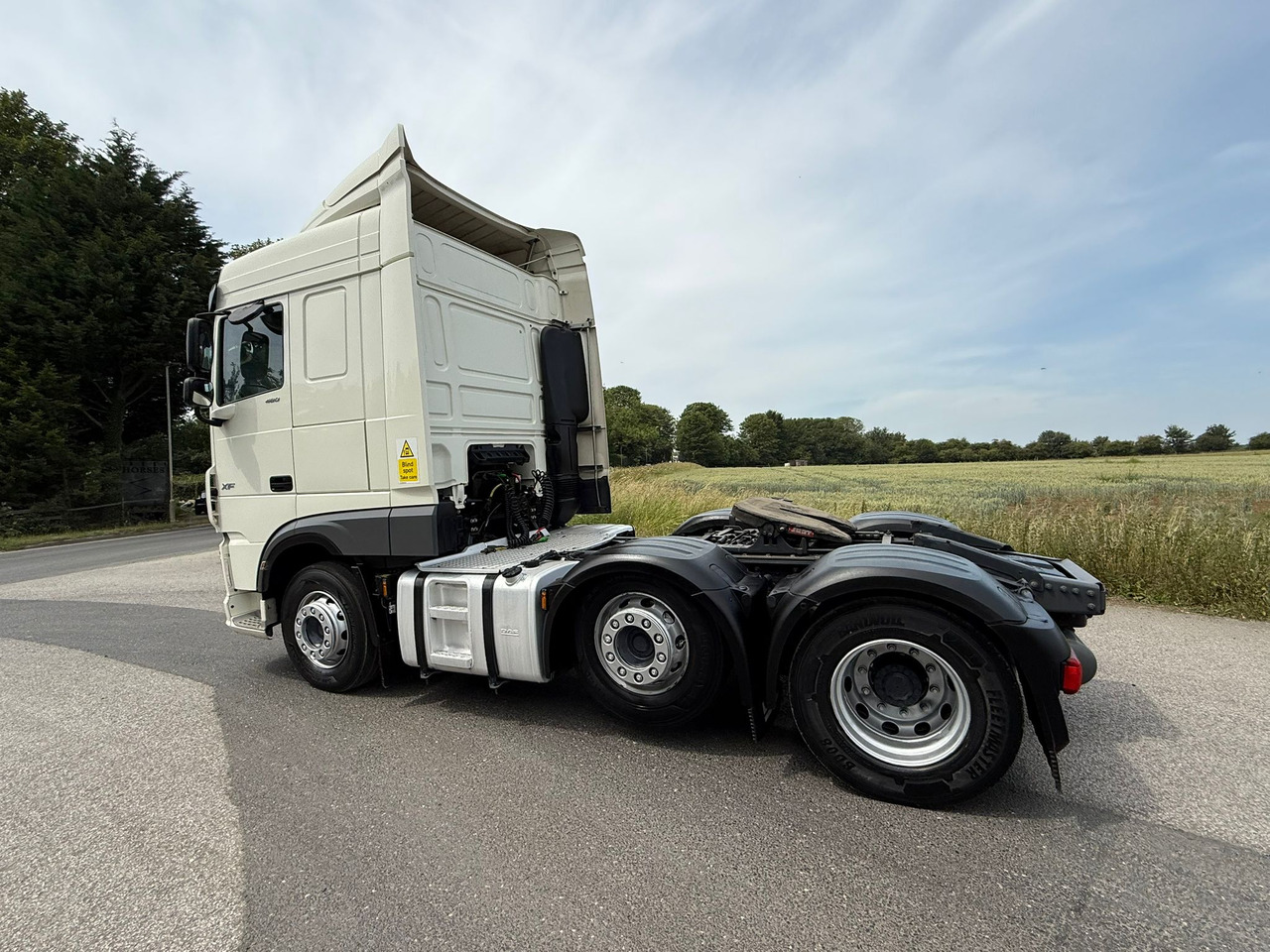 DAF XF 105 480 RHD - Tracteur routier: photos 2 DAF XF 105 480 RHD - Tracteur routier: photos 2