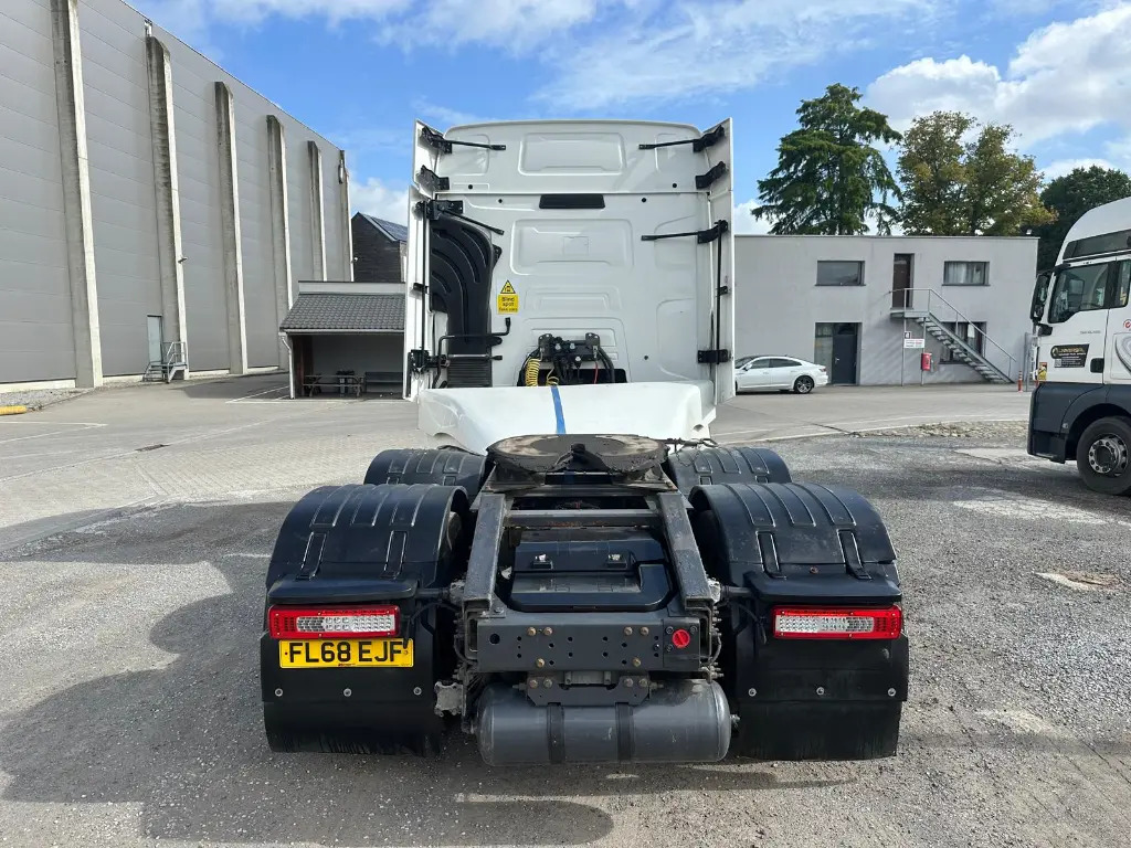 Renault T 460 (EJF) - Tracteur routier: photos 5 Renault T 460 (EJF) - Tracteur routier: photos 5