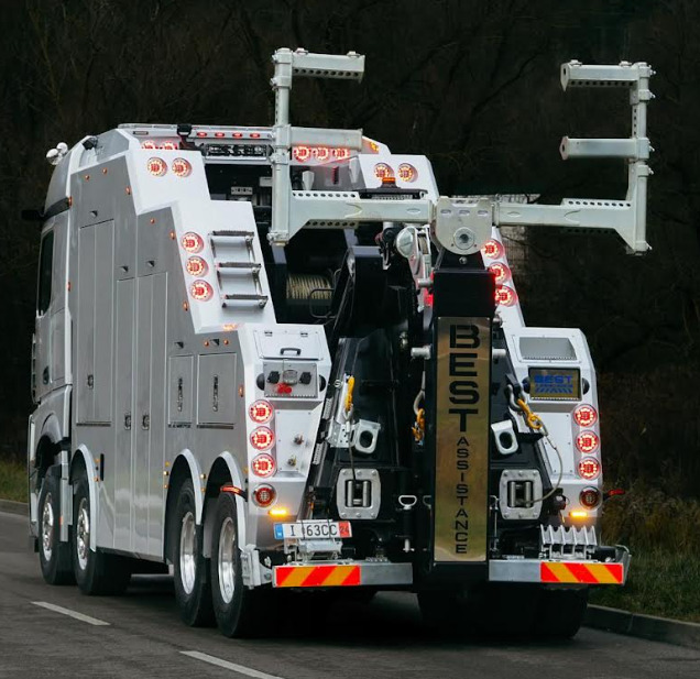 MERCEDES-BENZ Mercedes Arocs NEW T-REX silver - Remorqueuse: photos 2 MERCEDES-BENZ Mercedes Arocs NEW T-REX silver - Remorqueuse: photos 2
