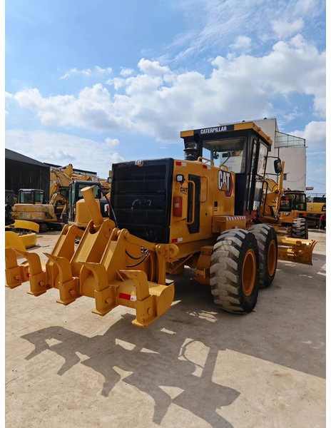 Caterpillar 140K - Niveleuse: photos 3 Caterpillar 140K - Niveleuse: photos 3