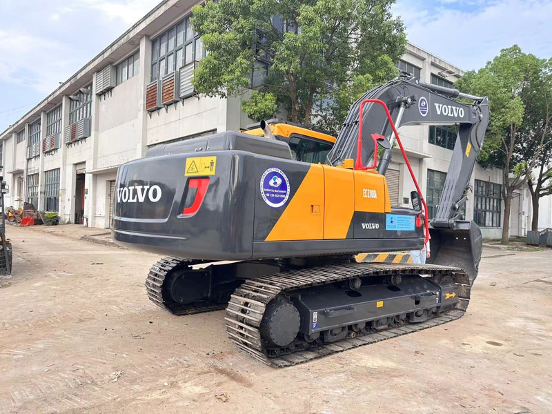 Volvo EC210DL - Pelle sur chenille: photos 4 Volvo EC210DL - Pelle sur chenille: photos 4