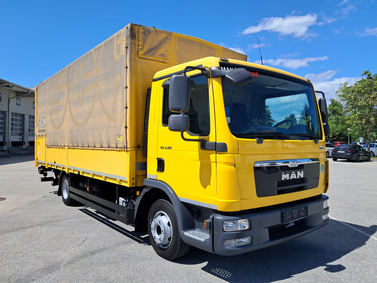 MAN MAN TGL 8.180 Pritsche + LBW | Klima | Tempomat | Schaltgetriebe - Camion plateau: photos 2 MAN MAN TGL 8.180 Pritsche + LBW | Klima | Tempomat | Schaltgetriebe - Camion plateau: photos 2