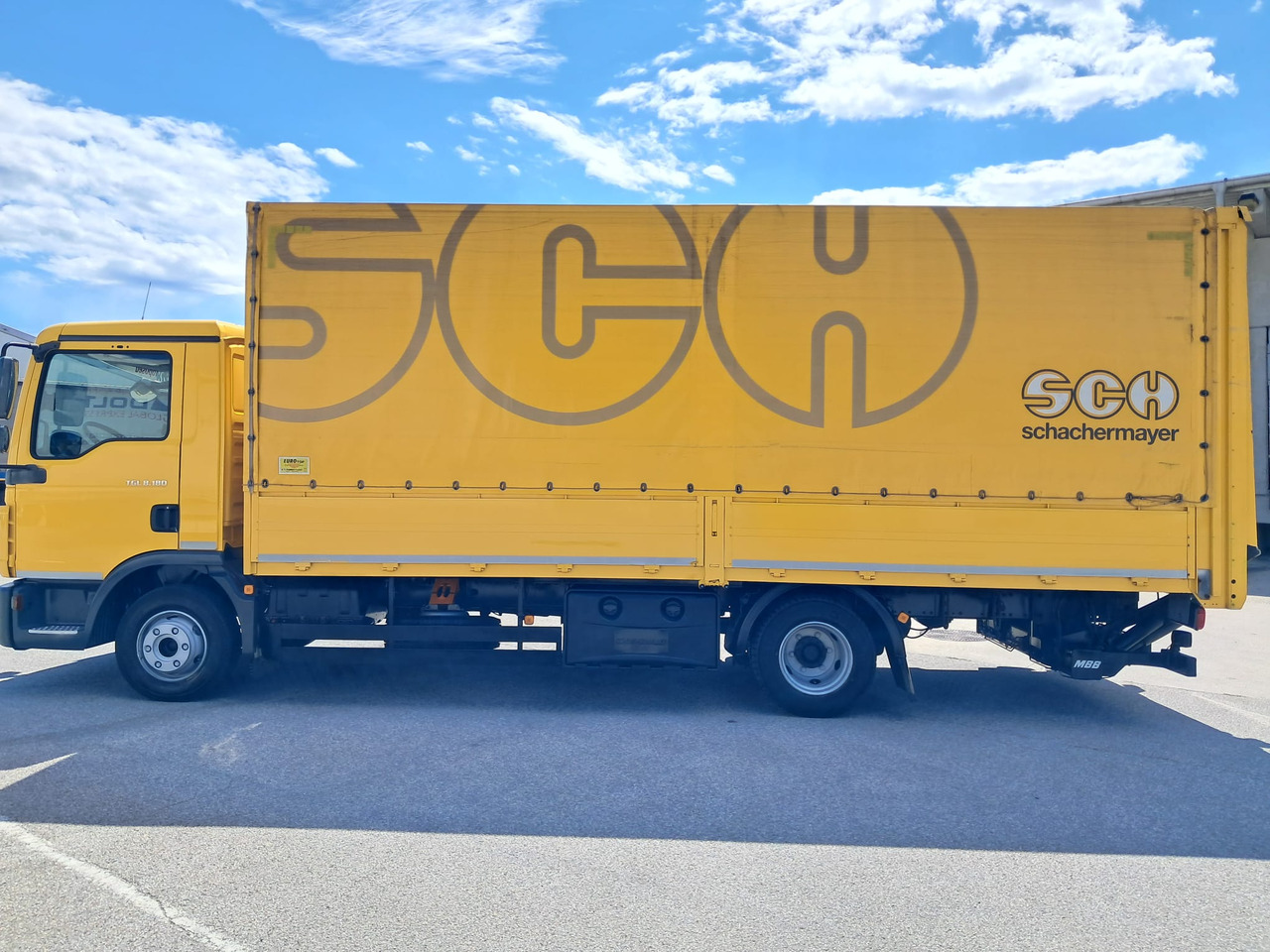 MAN MAN TGL 8.180 Pritsche + LBW | Klima | Tempomat | Schaltgetriebe - Camion plateau: photos 5 MAN MAN TGL 8.180 Pritsche + LBW | Klima | Tempomat | Schaltgetriebe - Camion plateau: photos 5