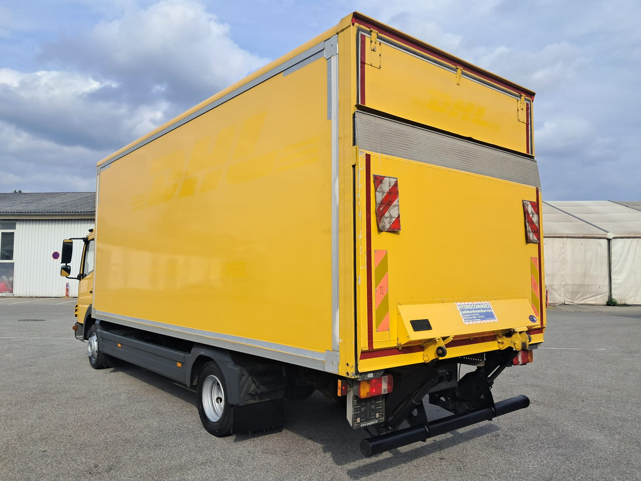 MERCEDES-BENZ ATEGO 8 16 Koffer mit LBW | Schalter | EZ 2013 - Camion fourgon: photos 5 MERCEDES-BENZ ATEGO 8 16 Koffer mit LBW | Schalter | EZ 2013 - Camion fourgon: photos 5