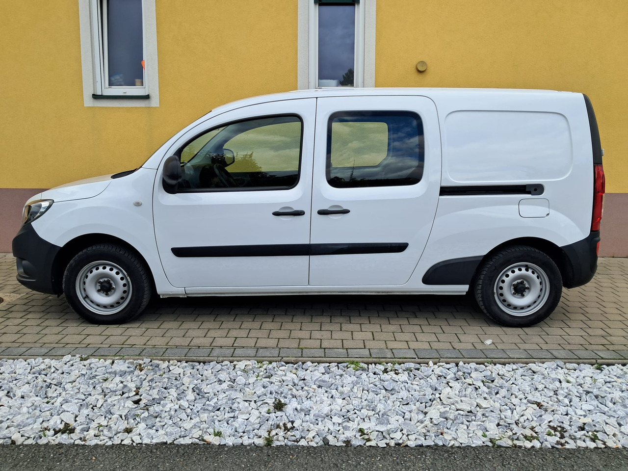 MERCEDES-BENZ Citan 109 CDI 5-Sitzer DKA | Schiebet. beids. | Klima | - Véhicule utilitaire, Utilitaire double cabine: photos 5 MERCEDES-BENZ Citan 109 CDI 5-Sitzer DKA | Schiebet. beids. | Klima | - Véhicule utilitaire, Utilitaire double cabine: photos 5