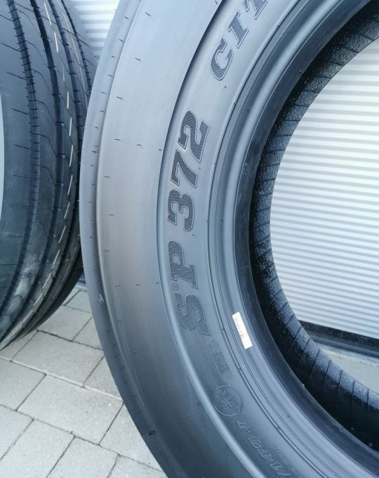 275/70 R22. 5 DUNLOP City SP 372 M+S NOWY - Pneu pour Voiture: photos 3 275/70 R22. 5 DUNLOP City SP 372 M+S NOWY - Pneu pour Voiture: photos 3