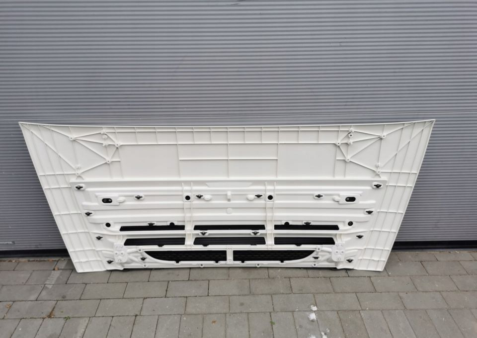 ATRAPA MASKA DAF LF E6. LIFT 82525517 - Capot: photos 4 ATRAPA MASKA DAF LF E6. LIFT 82525517 - Capot: photos 4