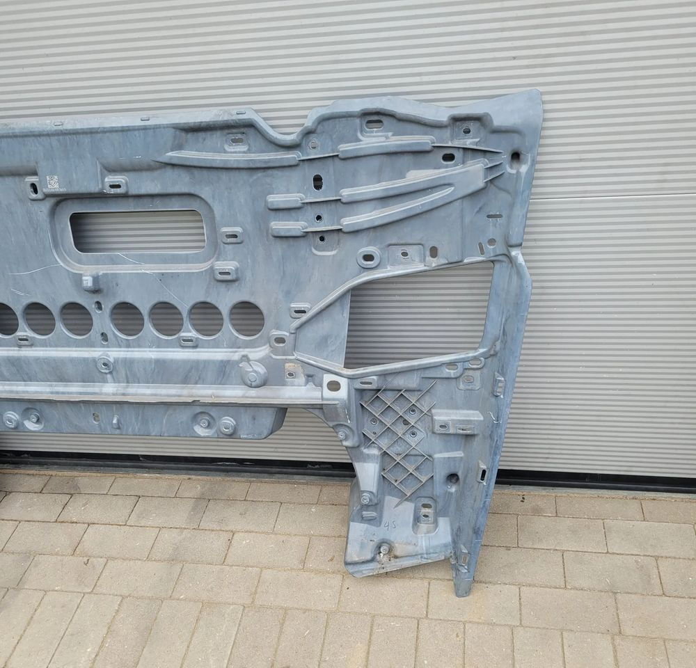 ATRAPA MASKA DAF XG NM ORYGINAŁ OM 2324028 - Capot pour Camion: photos 5 ATRAPA MASKA DAF XG NM ORYGINAŁ OM 2324028 - Capot pour Camion: photos 5