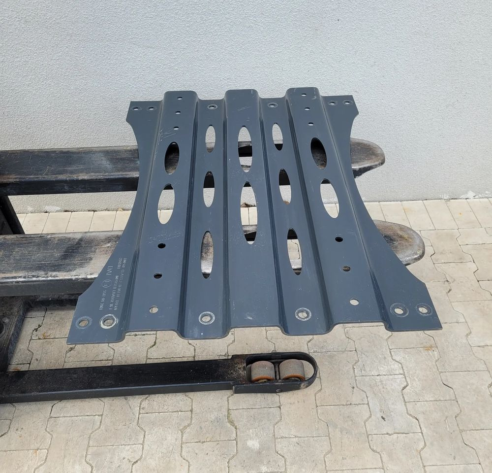 BLACHA SIODLA DAF XG XF NM. 2245141 - Sellette d'attelage pour Camion: photos 1 BLACHA SIODLA DAF XG XF NM. 2245141 - Sellette d'attelage pour Camion: photos 1