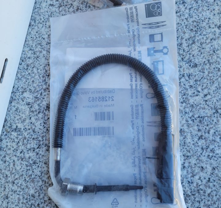 CZUJNIK TEMPERATURY VOLVO FH NOWY ORYGINAŁ OM 21285163 - Capteur pour Camion: photos 1 CZUJNIK TEMPERATURY VOLVO FH NOWY ORYGINAŁ OM 21285163 - Capteur pour Camion: photos 1