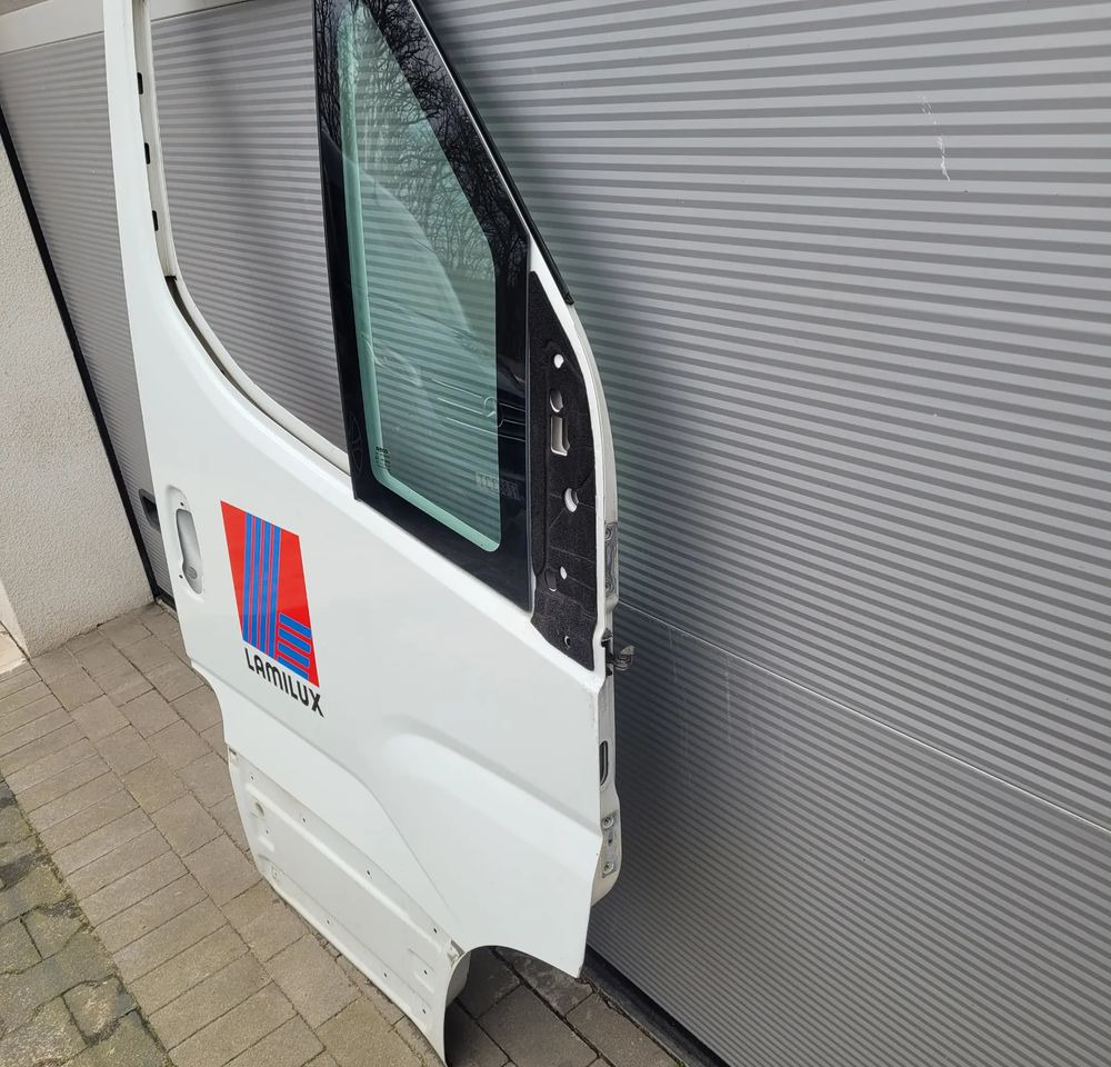 DRZWI IVECO DALI NM RH LUB LH ORYGINAŁ CHWALIM116 - Portière et pièces pour Véhicule utilitaire: photos 3 DRZWI IVECO DALI NM RH LUB LH ORYGINAŁ CHWALIM116 - Portière et pièces pour Véhicule utilitaire: photos 3