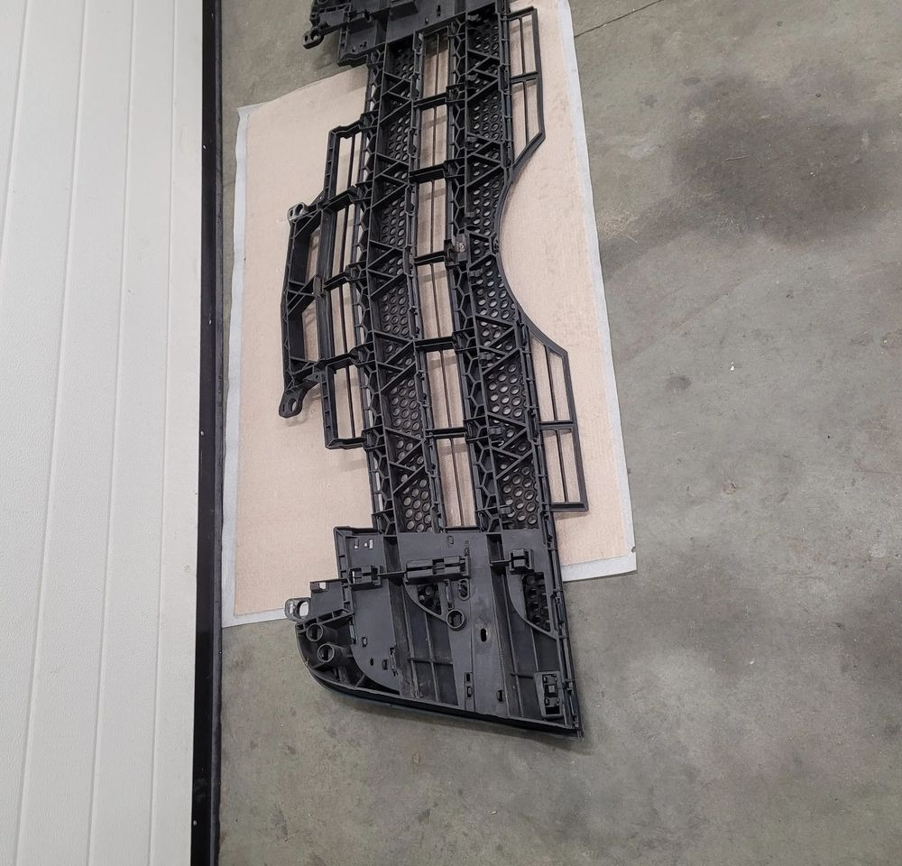 GRILL MERCEDES ACTROS MP4 ORYGINAŁ - Calandre pour Camion: photos 4 GRILL MERCEDES ACTROS MP4 ORYGINAŁ - Calandre pour Camion: photos 4