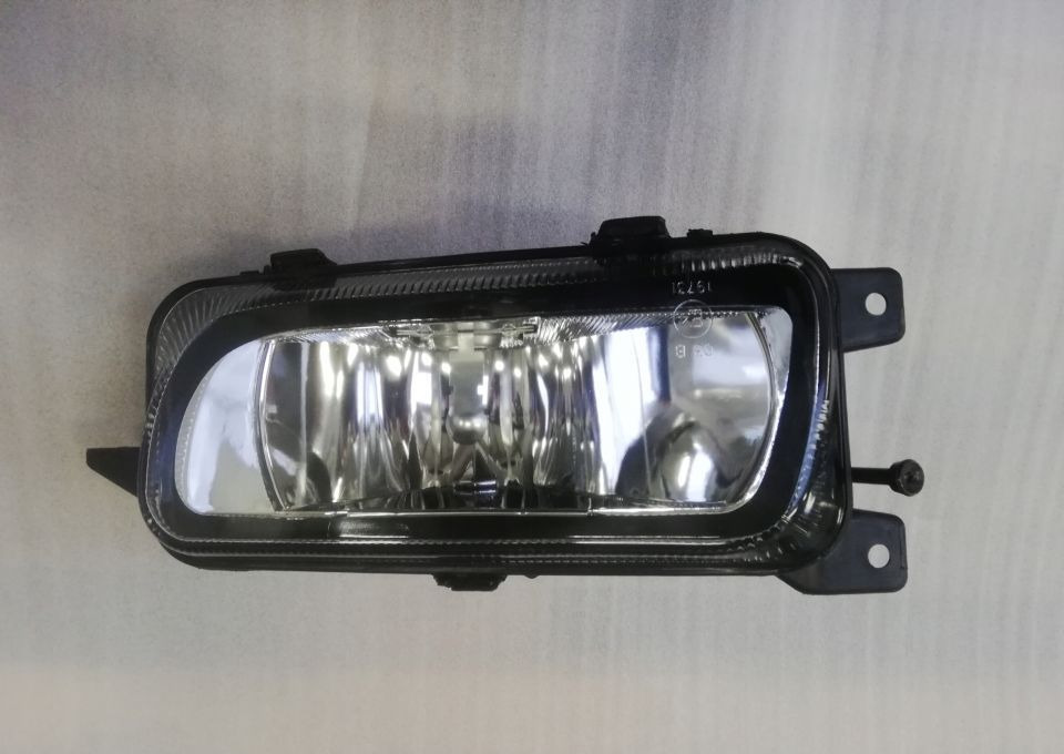 HALOGEN MERCEDES ACTROS MP3 MP3 LH - Feu avant: photos 5 HALOGEN MERCEDES ACTROS MP3 MP3 LH - Feu avant: photos 5