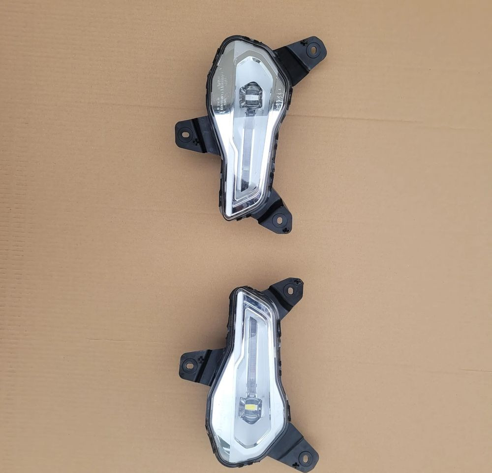 HALOGENY DAF XG XD ORYGINAŁ LED CHWALIM116 - Lumière/ Éclairage pour Camion: photos 1 HALOGENY DAF XG XD ORYGINAŁ LED CHWALIM116 - Lumière/ Éclairage pour Camion: photos 1