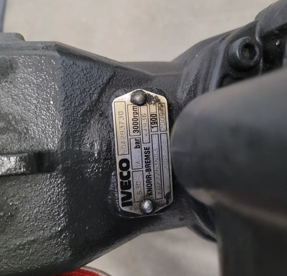 KOMPRESOR +WSPOMAGANIE IVECO STRALIS ORYGINAŁ 504293730 CHWALIM116 - Compresseur pour Camion: photos 4 KOMPRESOR +WSPOMAGANIE IVECO STRALIS ORYGINAŁ 504293730 CHWALIM116 - Compresseur pour Camion: photos 4