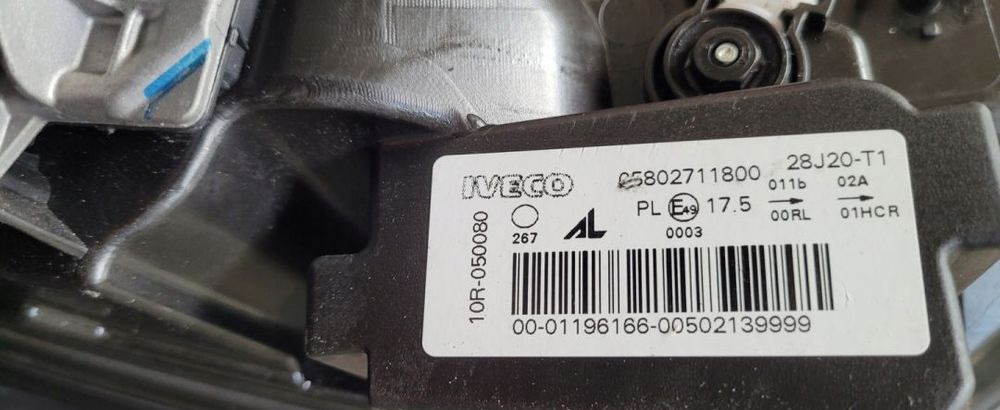 LAMPA FULL LED IVECO DAILY Lh. ORYGINAŁ 5802711800 - Feu avant pour Véhicule utilitaire: photos 4 LAMPA FULL LED IVECO DAILY Lh. ORYGINAŁ 5802711800 - Feu avant pour Véhicule utilitaire: photos 4