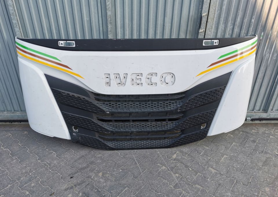 MASKA ATRAPA IVECO S WAY NOWY MODEL - Capot: photos 1 MASKA ATRAPA IVECO S WAY NOWY MODEL - Capot: photos 1
