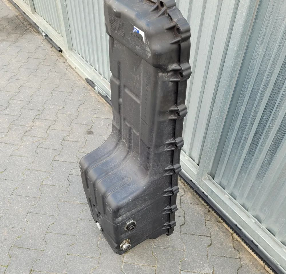 MISKA OLEJOWA RENAULT GAMA VOLVO FH 13 LITRÓW - Carter d'huile pour Camion: photos 3 MISKA OLEJOWA RENAULT GAMA VOLVO FH 13 LITRÓW - Carter d'huile pour Camion: photos 3