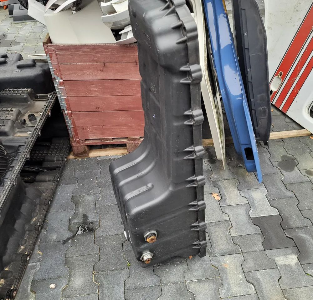 MISKA OLEJOWA RENAULT RANGE T 13 DXI 13 - Carter d'huile pour Camion: photos 2 MISKA OLEJOWA RENAULT RANGE T 13 DXI 13 - Carter d'huile pour Camion: photos 2