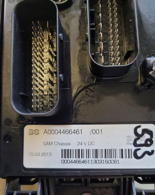 MODUŁ SAM MERCEDES ACTROS A0004466461 - Bloc de gestion pour Camion: photos 2 MODUŁ SAM MERCEDES ACTROS A0004466461 - Bloc de gestion pour Camion: photos 2