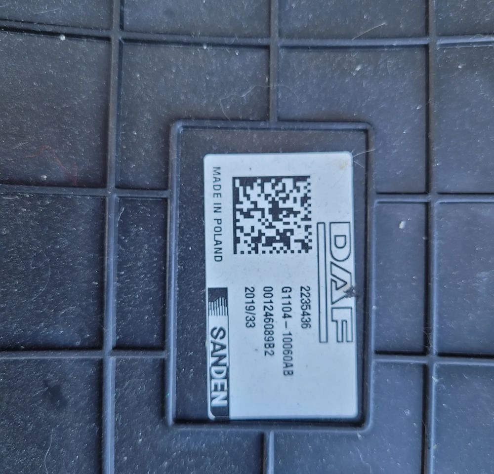 NAGRZEWNICA DAF XF 106 2235436 CHWALIM116 - Chauffage/ Ventilation pour Camion: photos 4 NAGRZEWNICA DAF XF 106 2235436 CHWALIM116 - Chauffage/ Ventilation pour Camion: photos 4