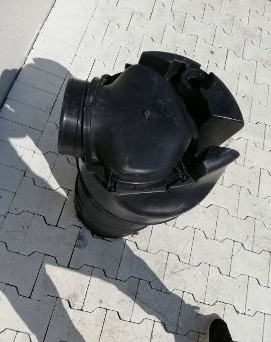 OBUDOWA FILTRA POWIETRZA MAN TGX TGS EURO 6 - Filtre à air pour Camion: photos 2 OBUDOWA FILTRA POWIETRZA MAN TGX TGS EURO 6 - Filtre à air pour Camion: photos 2