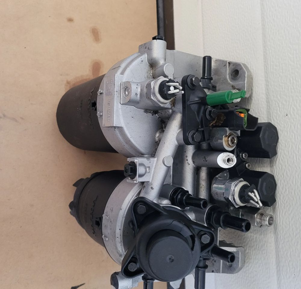 PODSTAWA FILTRA PALIWA VOLVO FH4 ORYGINAŁ 24137484 CHWALIM116 - Filtre à carburant pour Camion: photos 3 PODSTAWA FILTRA PALIWA VOLVO FH4 ORYGINAŁ 24137484 CHWALIM116 - Filtre à carburant pour Camion: photos 3