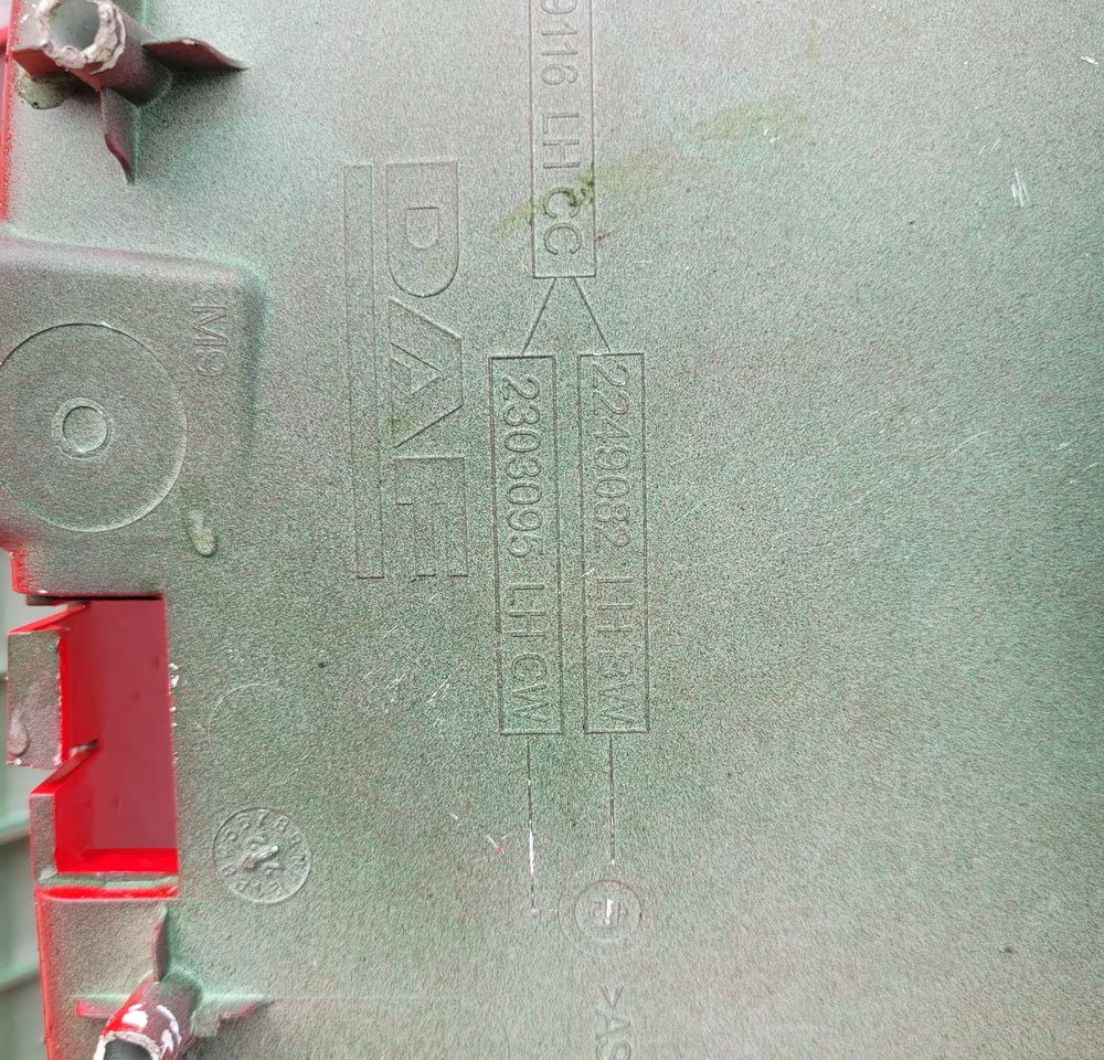 STOPNICA DAF XG LEWE ORYGINAL 2249082 - Marchepied pour Camion: photos 2 STOPNICA DAF XG LEWE ORYGINAL 2249082 - Marchepied pour Camion: photos 2