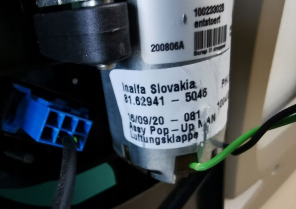 SZYBERDACH MAN TGX TGS ELKTRYCZNY EURO 6 - Carrosserie et extérieur pour Camion: photos 4 SZYBERDACH MAN TGX TGS ELKTRYCZNY EURO 6 - Carrosserie et extérieur pour Camion: photos 4