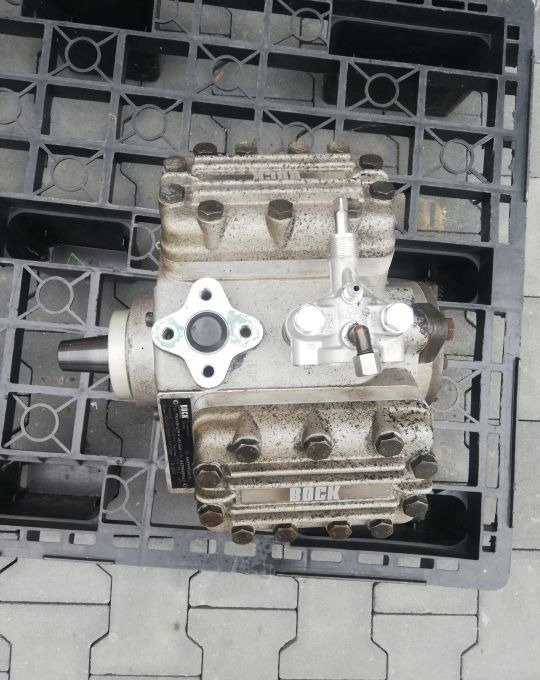 Sprężarka kompresor klimatyzacji Bock FKX40/470K - Compresseur de climatisation pour Camion: photos 2 Sprężarka kompresor klimatyzacji Bock FKX40/470K - Compresseur de climatisation pour Camion: photos 2