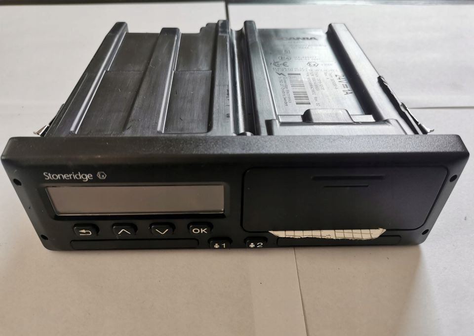 TACHOGRAF SCANIA S R 2723011 - Chronotachygraphe pour Camion: photos 1 TACHOGRAF SCANIA S R 2723011 - Chronotachygraphe pour Camion: photos 1