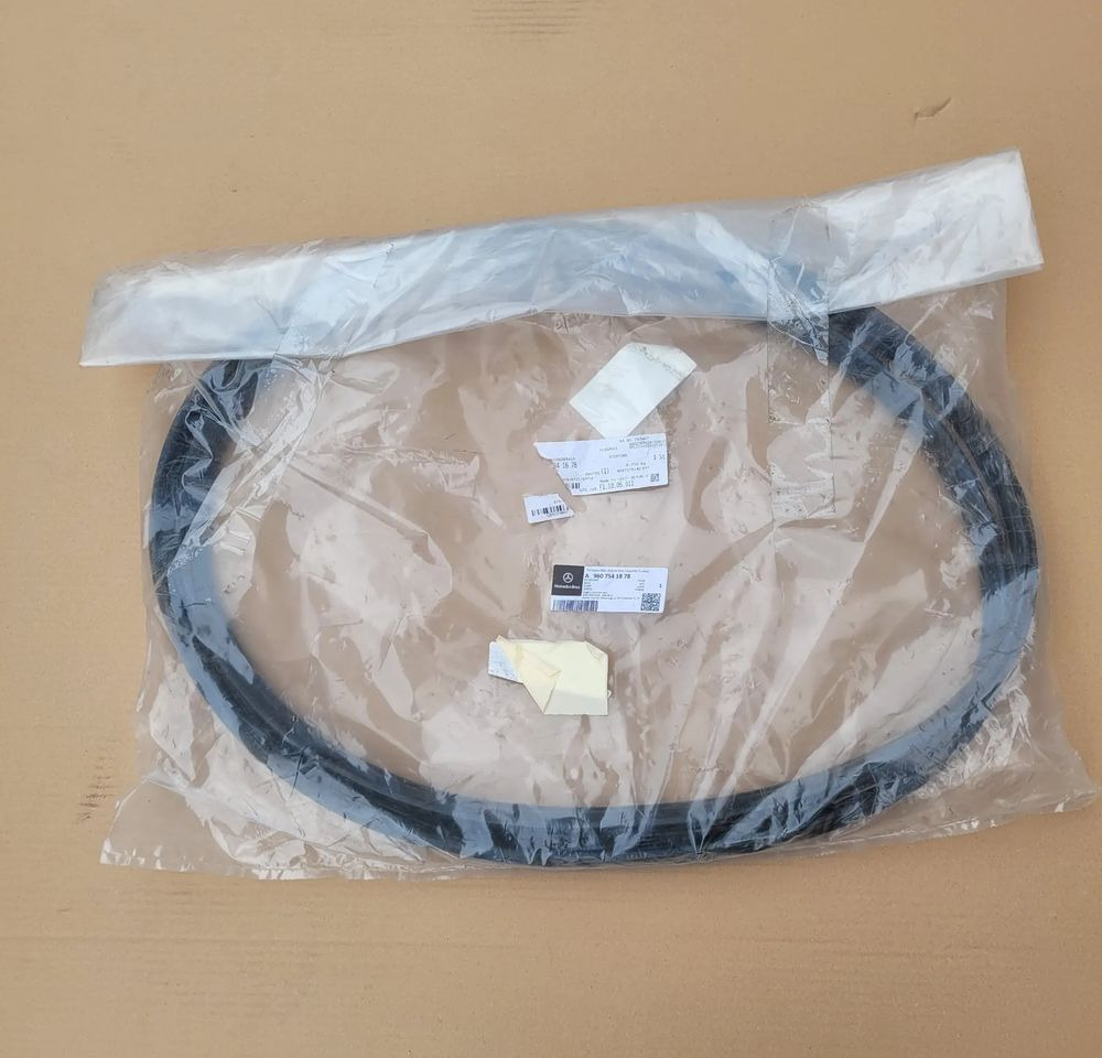 USZCZELKA MERCEDES ACTROS MP4 MP5 ORYGINAŁ NOWA A9607541878 CHWALIM116 - Carrosserie et extérieur pour Camion: photos 1 USZCZELKA MERCEDES ACTROS MP4 MP5 ORYGINAŁ NOWA A9607541878 CHWALIM116 - Carrosserie et extérieur pour Camion: photos 1