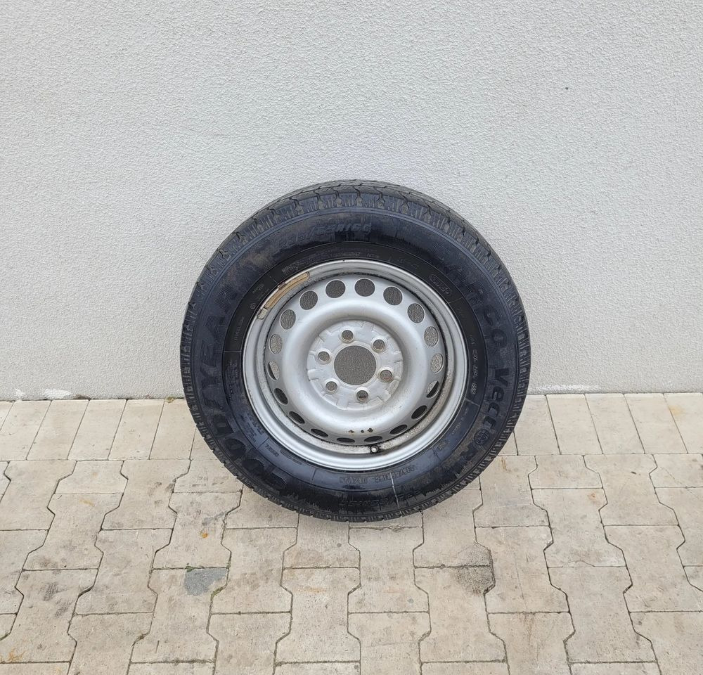 ZAPAS KOLO SPRINTER CRAFTER 235/65 R16C GOODYEAR - Roue complète pour Véhicule utilitaire: photos 1 ZAPAS KOLO SPRINTER CRAFTER 235/65 R16C GOODYEAR - Roue complète pour Véhicule utilitaire: photos 1