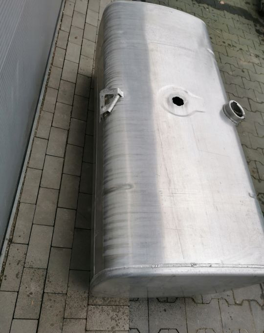 ZBIORNIK PALIWA DAF XF CF 525L 1949897 - Réservoir de carburant pour Camion: photos 4 ZBIORNIK PALIWA DAF XF CF 525L 1949897 - Réservoir de carburant pour Camion: photos 4