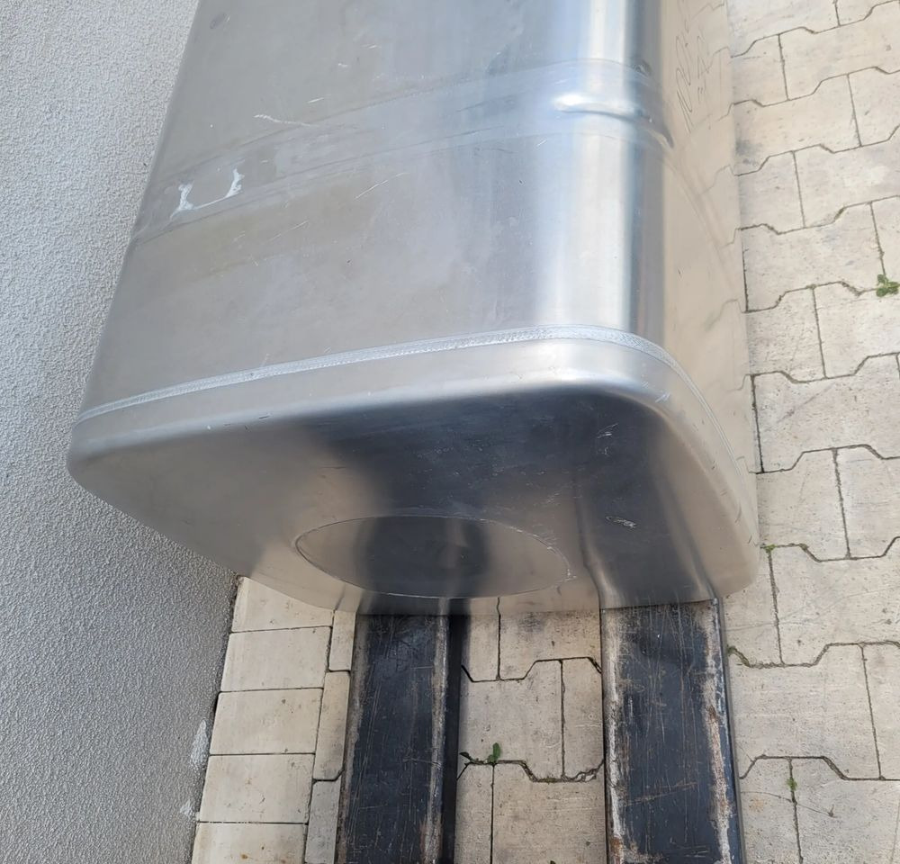 ZBIORNIK PALIWA MAN TGX 370L 81.12201-6798 100X63X68CM - Réservoir de carburant pour Camion: photos 3 ZBIORNIK PALIWA MAN TGX 370L 81.12201-6798 100X63X68CM - Réservoir de carburant pour Camion: photos 3