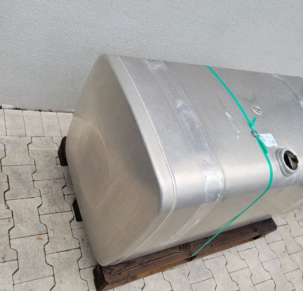 ZBIORNIK PALIWA MAN TGX 580L LIFT 130X70X70 - Réservoir de carburant pour Camion: photos 3 ZBIORNIK PALIWA MAN TGX 580L LIFT 130X70X70 - Réservoir de carburant pour Camion: photos 3