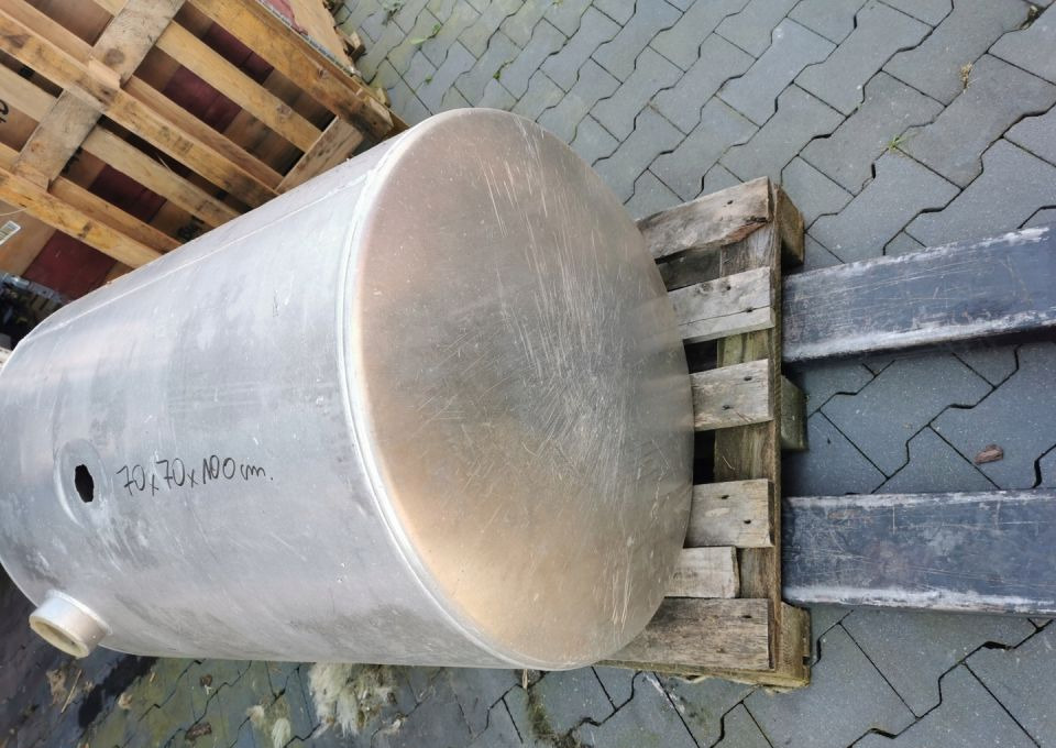 ZBIORNIK PALIWA VOLVO FH STARY TYP 20375376 - Réservoir de carburant pour Camion: photos 3 ZBIORNIK PALIWA VOLVO FH STARY TYP 20375376 - Réservoir de carburant pour Camion: photos 3