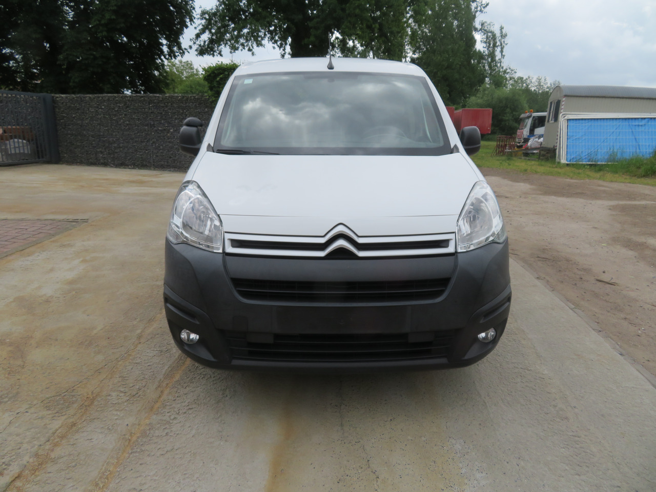 CITROËN Berlingo 1.6 BlueHDi CLUB - Fourgon utilitaire: photos 2 CITROËN Berlingo 1.6 BlueHDi CLUB - Fourgon utilitaire: photos 2